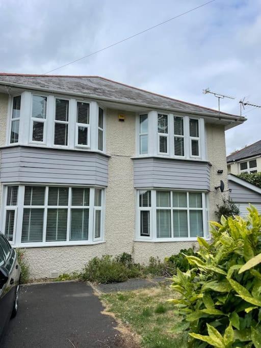 Modern 2 Bed Flat W Parking, Dog Friendly, Central Bournemouth Bagian luar foto